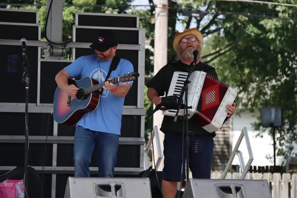 brad jackson and wade farrar