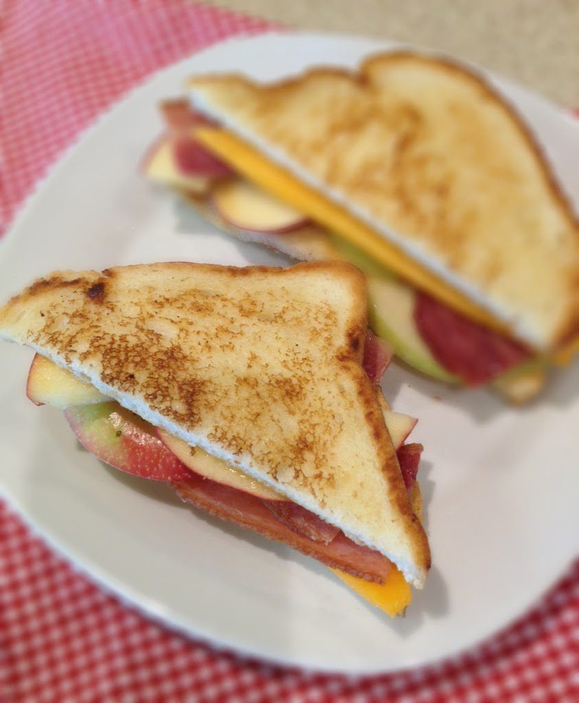 Grilled Cheese with Apples & Bacon